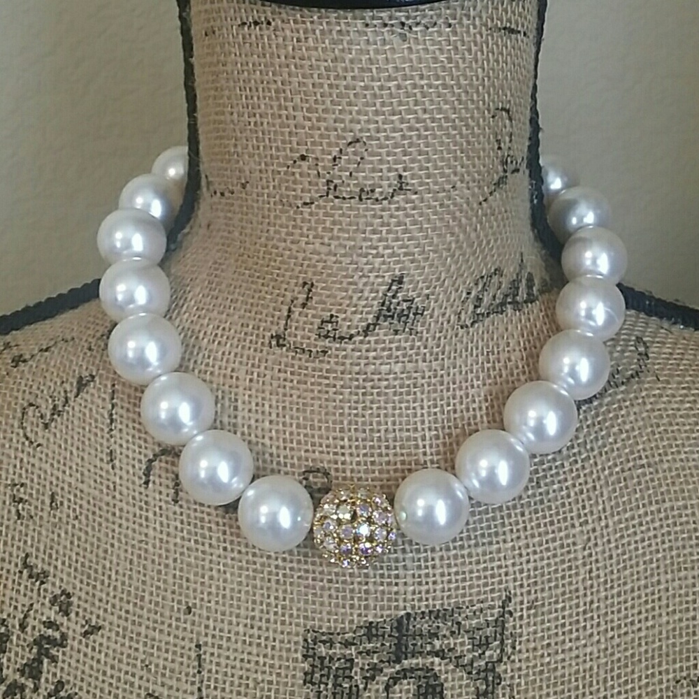 Pearl necklace
